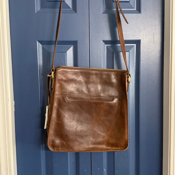 HOBO Mystic Genuine Leather Crossbody Bag with Floral Liner NWT - Picture 6 of 8